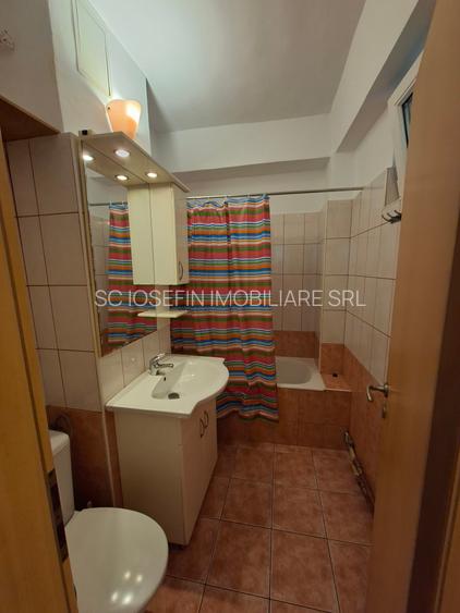 Central, apartament renovat - 10