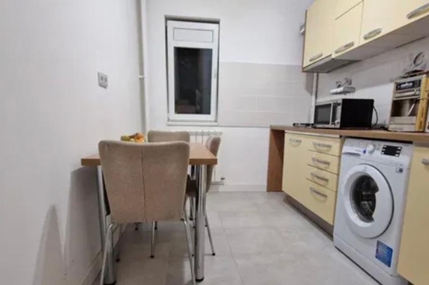 2 camere Titan - *parcare ADP* | metrou 2 minute |