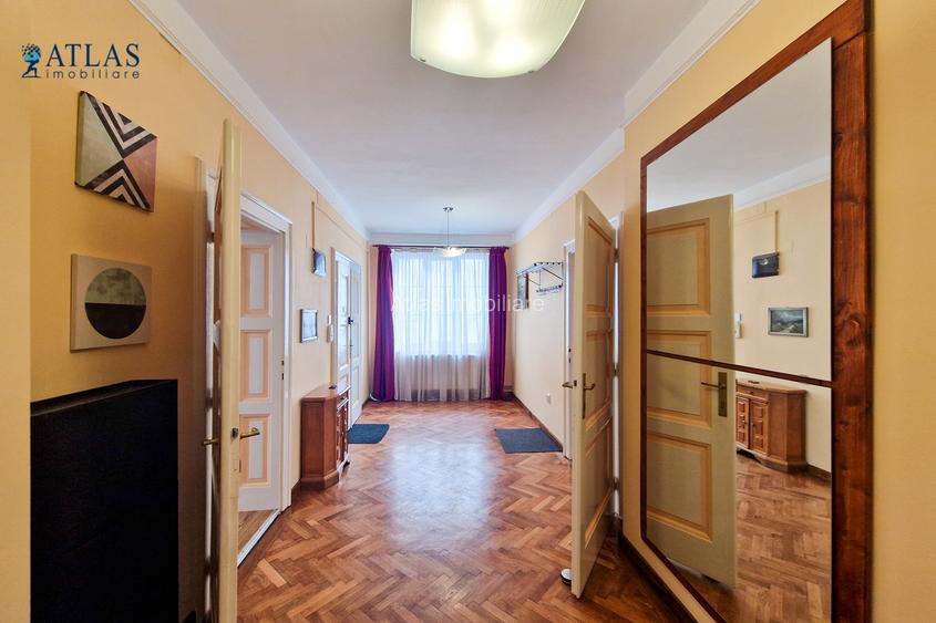 Zona Aula Universitatii, 110 mp., 2 bai, in vila, spatios, luminos, et. 2 din 3 - 11