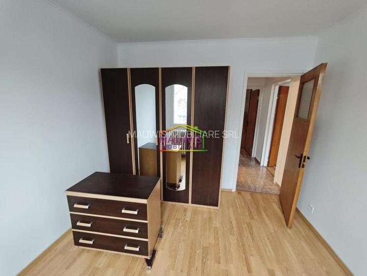 Vand apartament 3 camere Piata Straduintei - Niculitel - 4