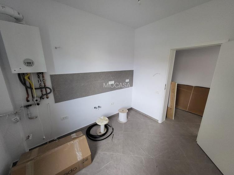 Bloc Nou-Braytim. Langa Hotel Arizona. Decomandat. Bucatarie inchisa - 5