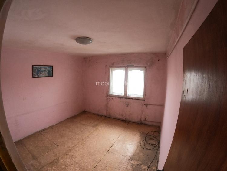 Oportunitate de Investitie: Apartament cu Doua Camere decomandat - 7