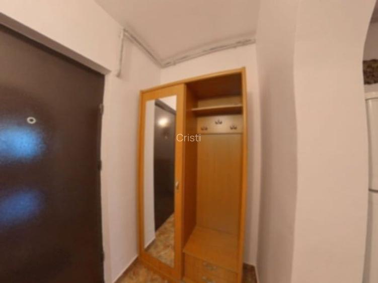 inchiriez apartament 2 camere - 6