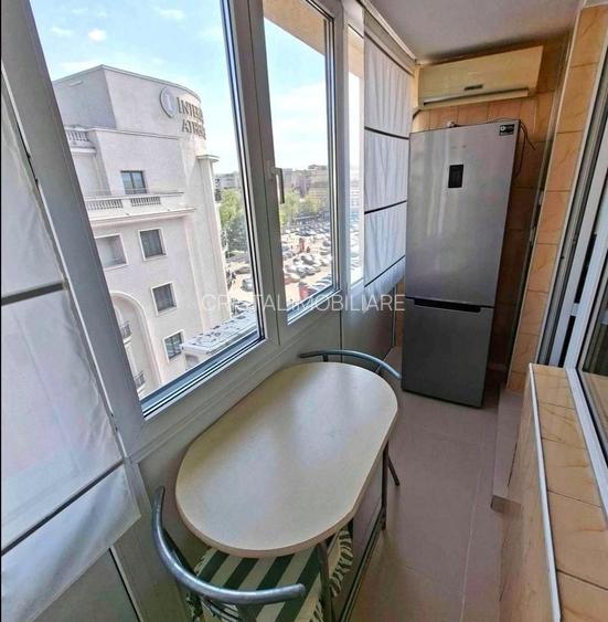 Inchiriez garsoniera vis a vis de Athenee Palace nou renovata - 5