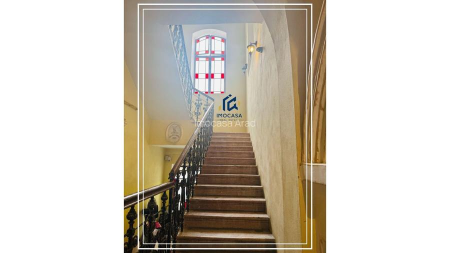 De vanzare 2 apartament istoric confort lux ultracentral Mobilate Arad - 11