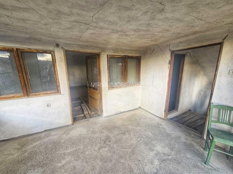 Exclusivitate! Casă cu teren generos în Sat Olteni, Com.Teișani - 49