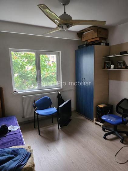 Drumul Sarii Al. Botorani 3 Camere Decomandat bloc 1989 et. 3, 76mp - 16