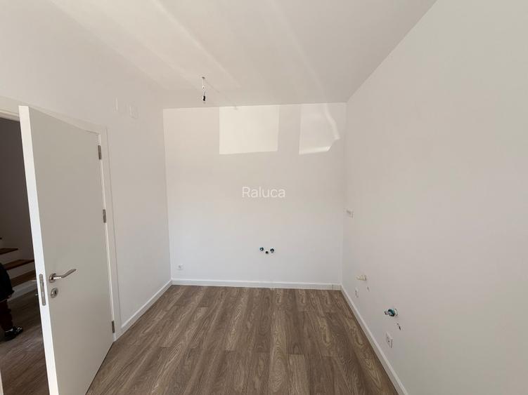 Vila 4 camere- 216 mp total, 118mp utili complex HANN- langa Cosmopolis   - 2