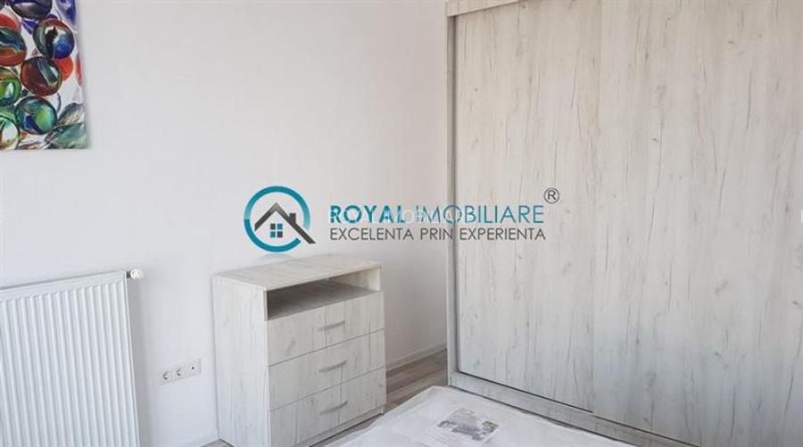 Royal Imobiliare - Inchiriere Apartament Penthouse cu 3 camere zona 9 Mai - 10