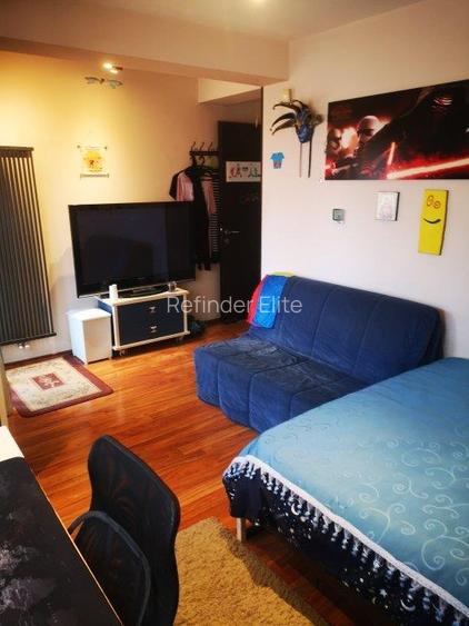 Vanzare casa P+E+M | Calea Calarasilor - Matei Voievod | curte comuna | - 2