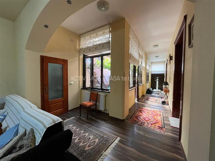 Lugoj, Casa 6 Cam., Teren 511 Mp., Str. Oituz. nr.1 - 14