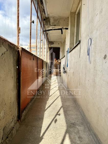 3 Camere circular | 6/10 | Metrou C-tin Brancusi la scara - 14