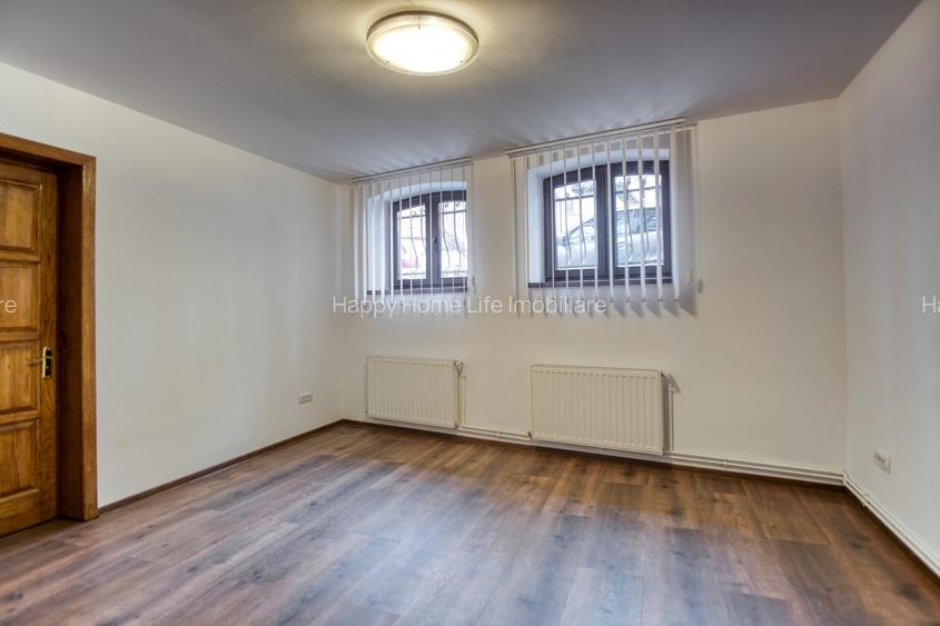 Universitate bld Carol Parcu Izvorul Rece Casa 11 camere, 2 locuri de parcare - 17