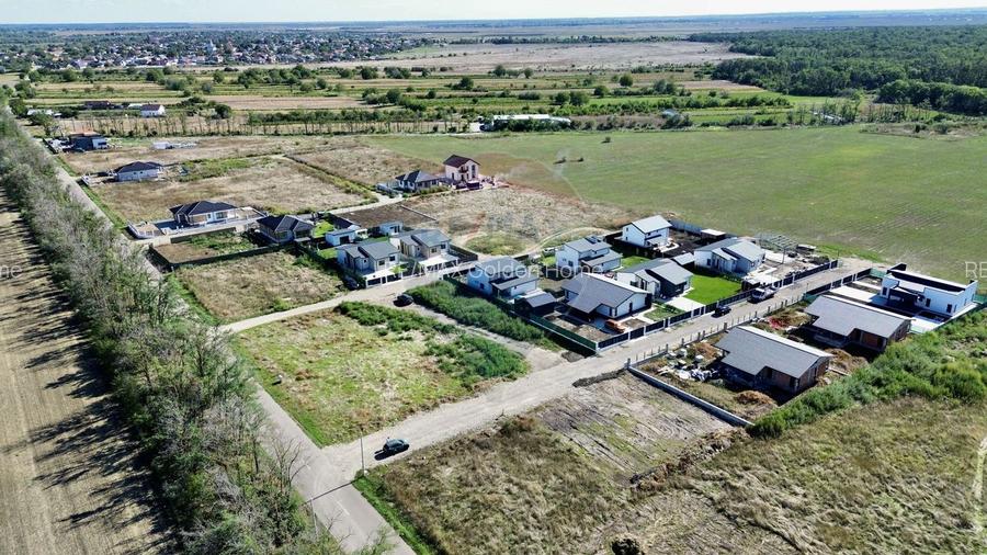 Teren Vanatori / Strada Salciei Cartier Liziera - 6