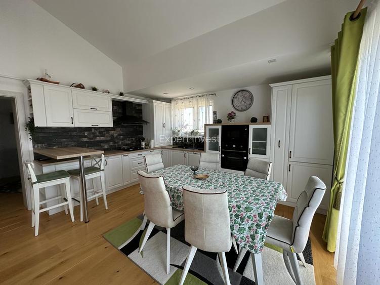 Penthouse 3 camere - 2 bai - dressing - 94 mp - Calea Cisnadiei - 4