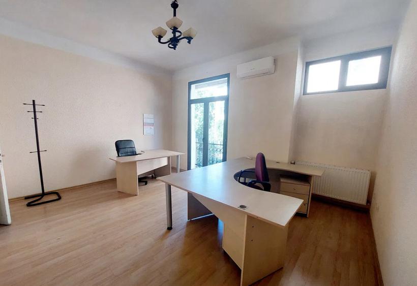 Vilă birouri | Plantelor | Unirii | 16 Camere | Centrală nouă | Curte