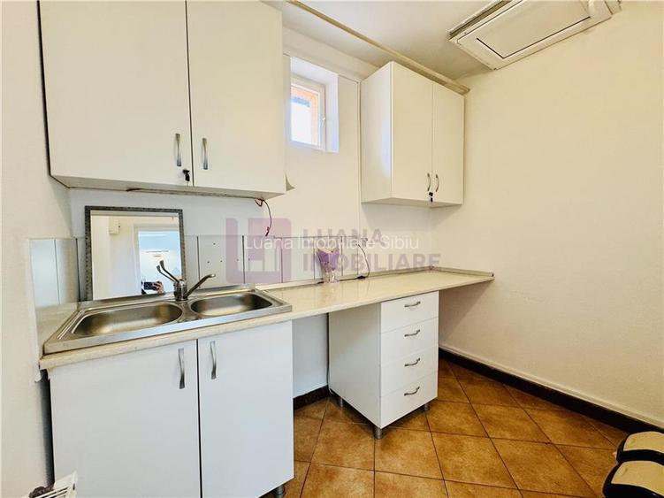 Spatiu comercial de inchiriat | Registrul Comertului  | 50  mp | video - 7