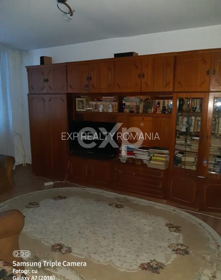 Negru Voda, Apartament 2 camere, decomandat, balcon mare, Școala 14 Pitești - 2