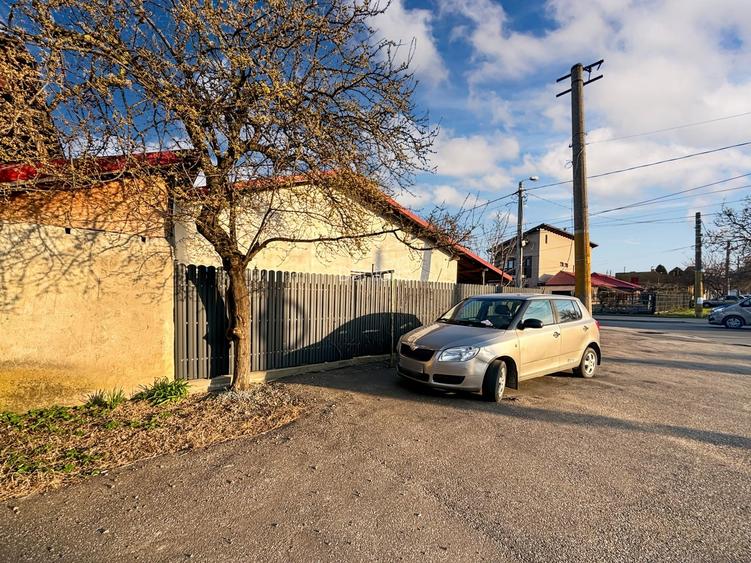 Casă 3 camere | KM 5 | Poziționare pe colț | Comision 0% - 2