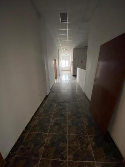 Clădire comercială 3225 mp, teren 5850 mp, zona Romanești - 7