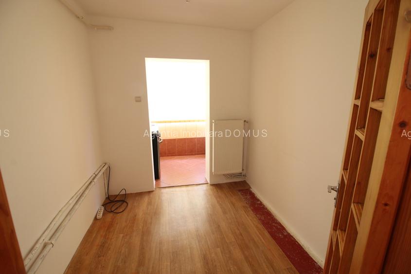 Ap. 3decomandate Micro 17, centrala termica, liber - 4