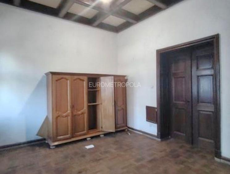 Vila cu arhitectura - 3