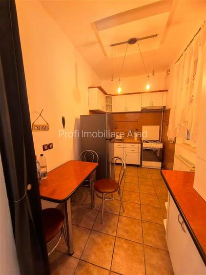 Inchiriez casa 3 camere ultracentral cu acces auto - 11