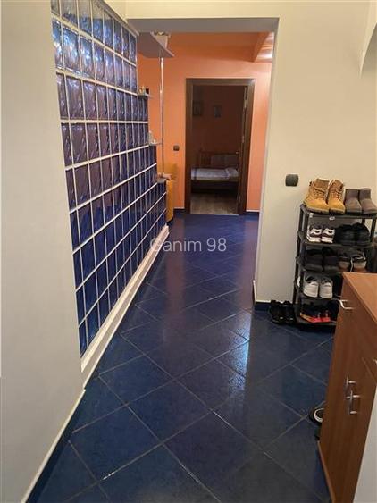 Apartament 4 camere , zona centrala - Inspectoratul Scolar ,suprafata 109 mp , e - 14