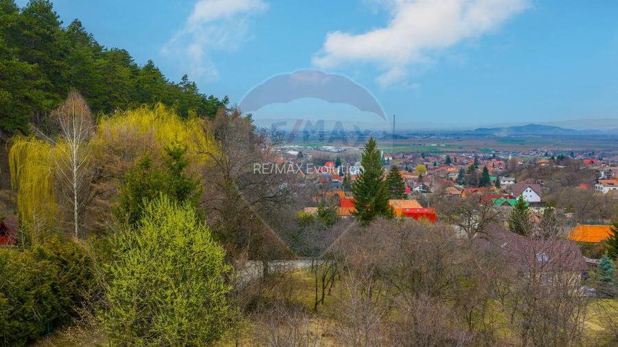 Teren 857mp Sacele/ fundatie / proiect casa/ AC- cf / Strada 7 Izvoare - 11