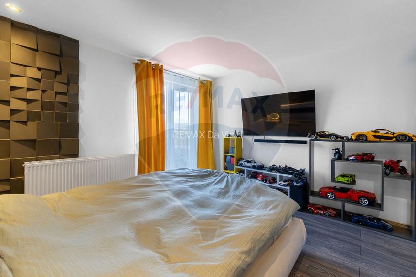 Casă / Vilă cu 4 camere de vânzare în zona Central - 13