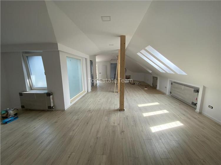 Vila de inchiriat in zona Capitale, office/rezidenta - 17