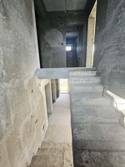 Vilă luminoasă, 4 camere, cu teren generos – Com. Plopu - 32