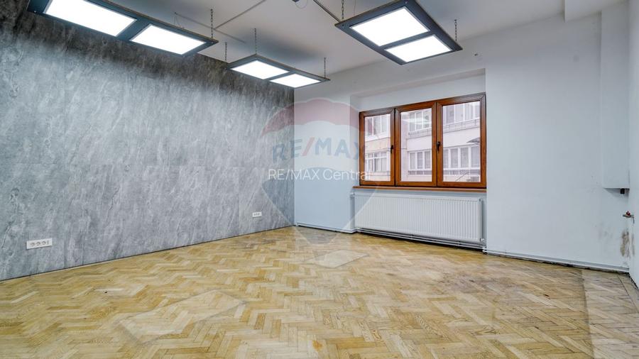 Casă / Vilă cu 9 camere de închiriat în zona Centrul Civic! - 5