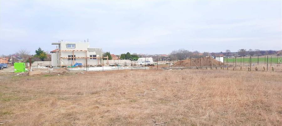 TEREN INTRAVILAN CONSTRUIBIL 469 MP. LANGA CASE ZONA IN DEZVOLTARE PRET 17.500 E - 8