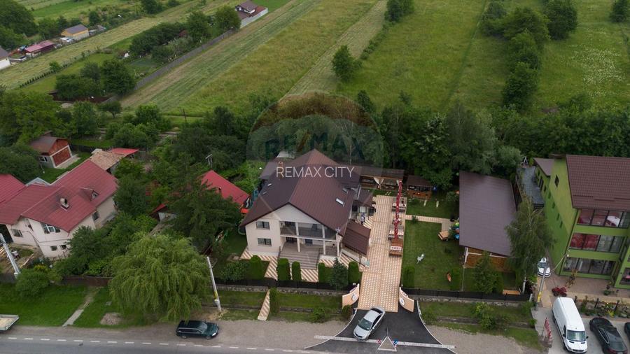Casa spatioasa de vanzare - 25