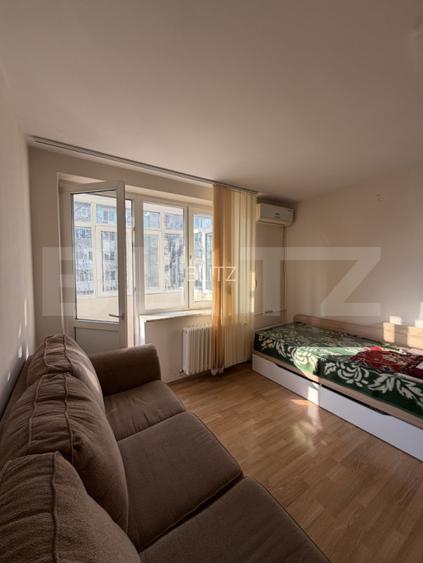 Apartament 2 camere, et. 1, Calea Severinului/ Scoala Decebal - 7