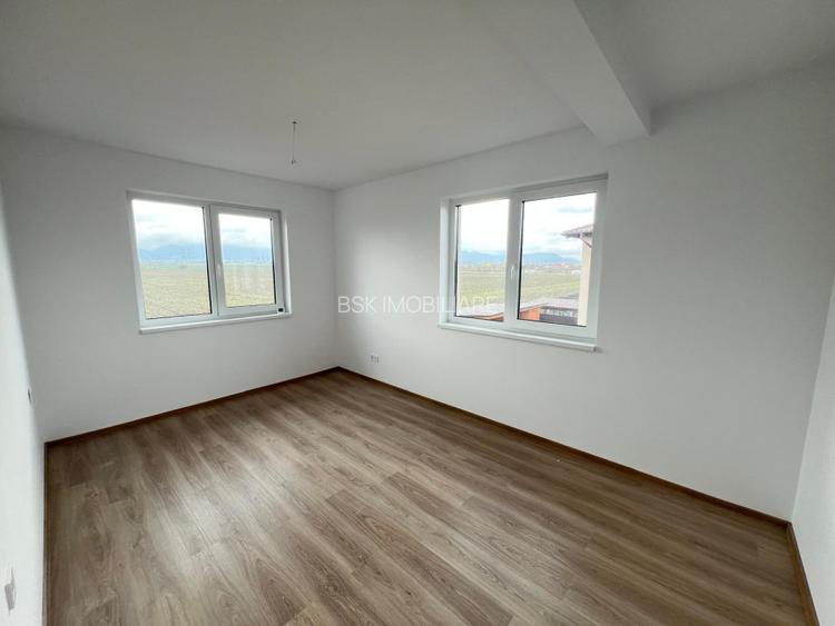 Casa - Duplex - 4 camere - 115mp - Curte 300mp - Utilitati - Sanpetru - 4