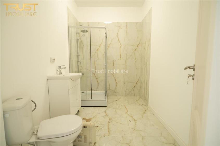 2 camere l Curte interioara l Str.Lombului l Parcare - 5