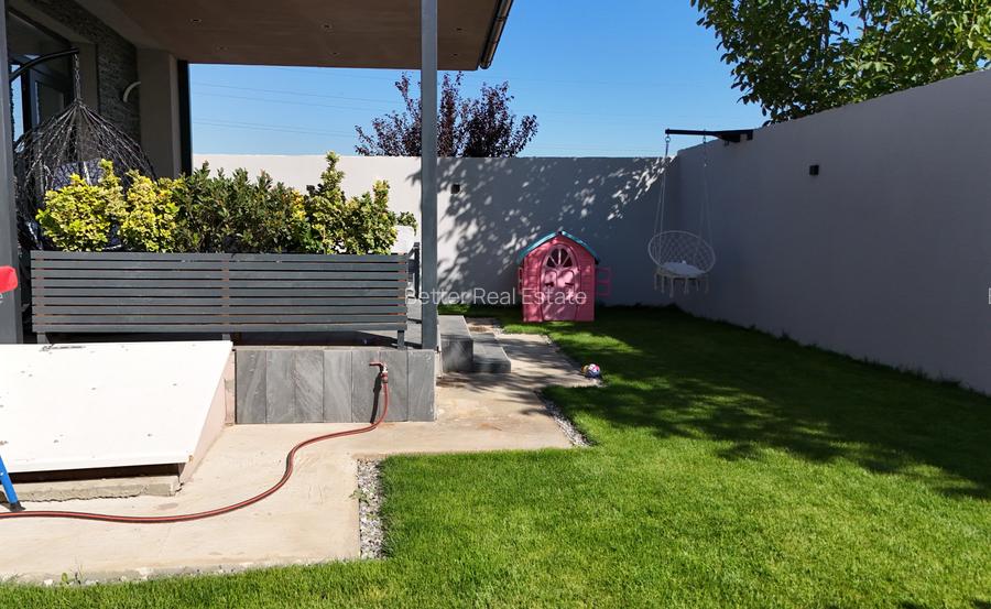 Casă individuală de vânzare | nouă - Berceni Ilfov | 4 camere - 3 băi , 310 mp - 6