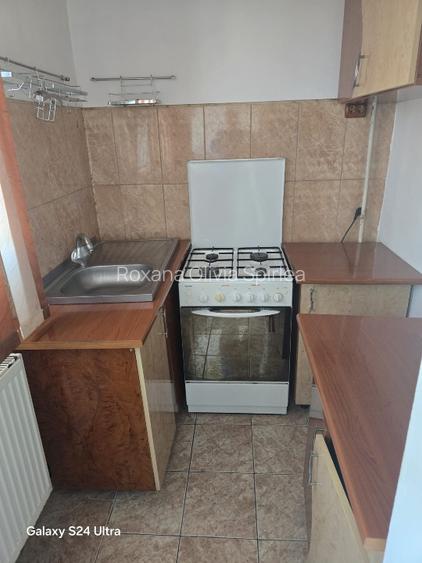 Se vinde garsoniera Imobilul este amplasat la etajul 3 complet, cartier linistit - 3