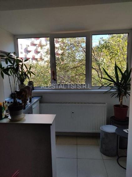 Apartament modern 3 camere Titan – 2 bai, bloc reabilitat - 4