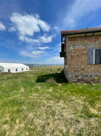 RECO Teren intravilan cu casa in rosu, Zona Vadu Crisului, Bihor - 21