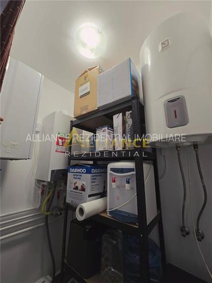 Casa mobilata si utilata - 3 camere- panouri solare+baterii stocare-sistem paza - 8