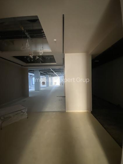 Universitate, imobil S+P+3+terasa - 2