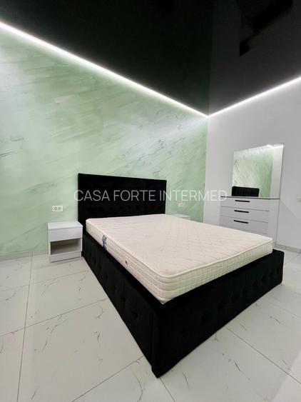 OCAZIE UNICĂ ÎN MAMAIA NORD – APARTAMENT LA PRIMA LINIE LA MARE – 96.000 € - 24