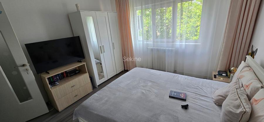 Proprietar - Vând apartament 2 camere decomandat în zona Abator - 2