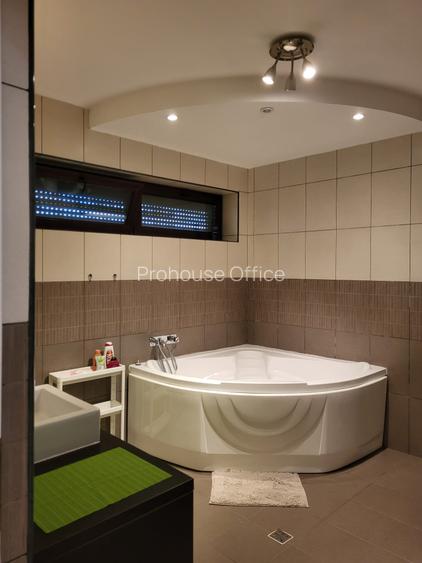 Dimineți pe ponton, seri la piscină – viața la Snagov. - 15