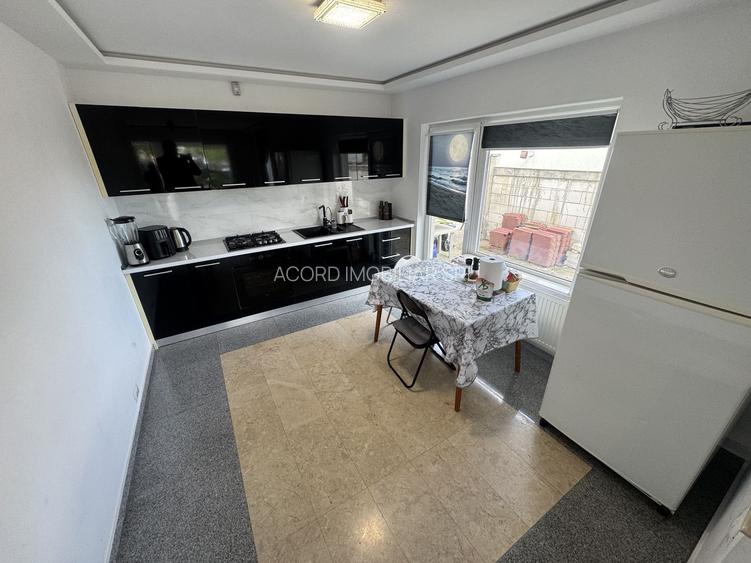 Casă individuală P+1+Pod | 4 camere | 185 mp utili | teren 385 mp | Navodari Sud - 3