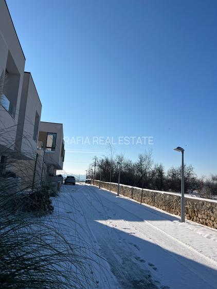 Casă modernă într-un ansamblu rezidențial discret, la preț de apartament!! - 9