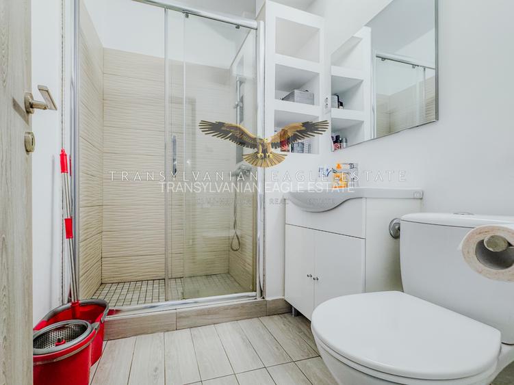 Apartament spațios cu 3 camere|decomandat|etaj 2| Central/Horea - 17
